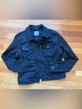 Women’s Black Denim Jacket - Classic Button-Up Jean Jacket